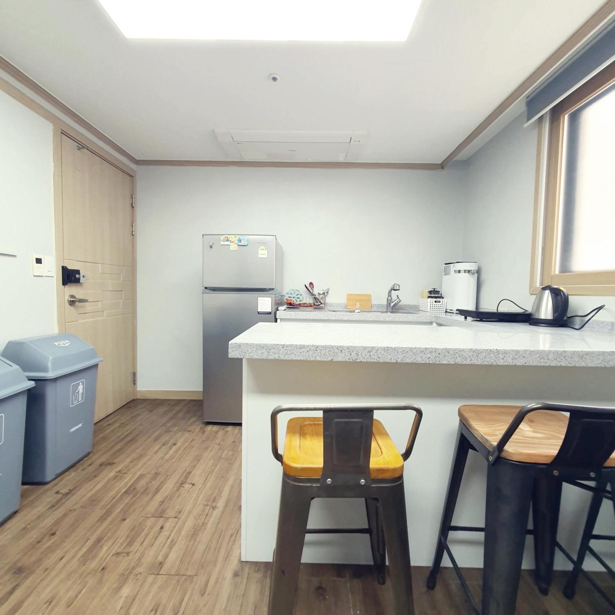 Roi Guesthouse Seul Zewnętrze zdjęcie