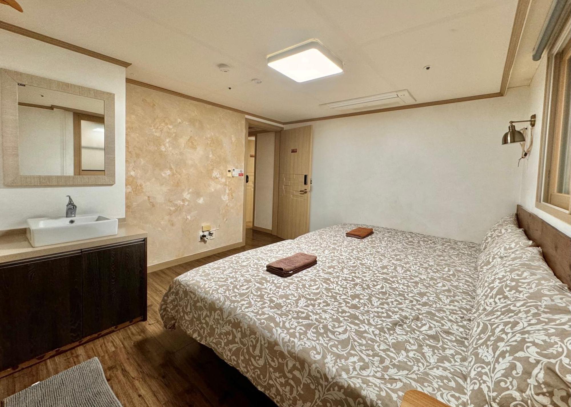 Roi Guesthouse Seul Zewnętrze zdjęcie