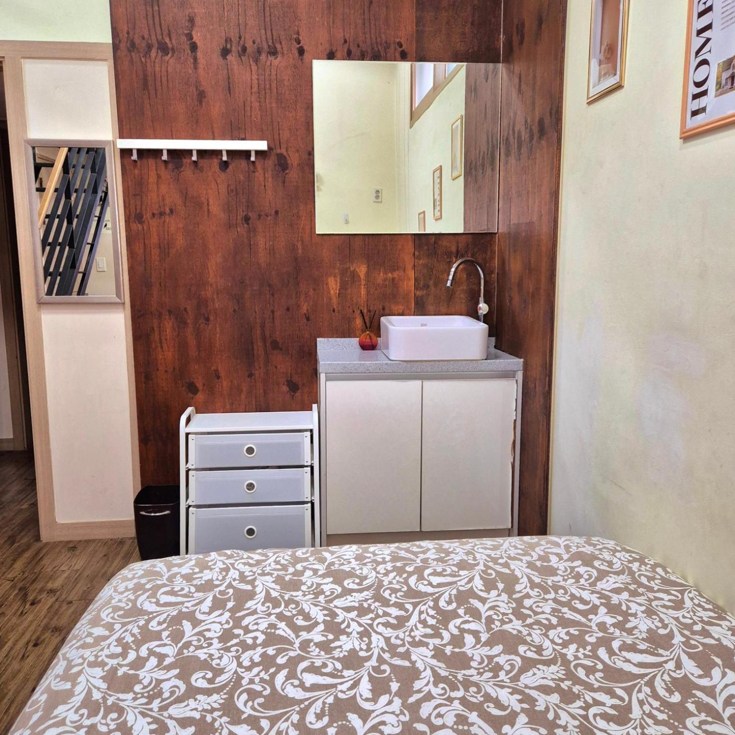 Roi Guesthouse Seul Zewnętrze zdjęcie